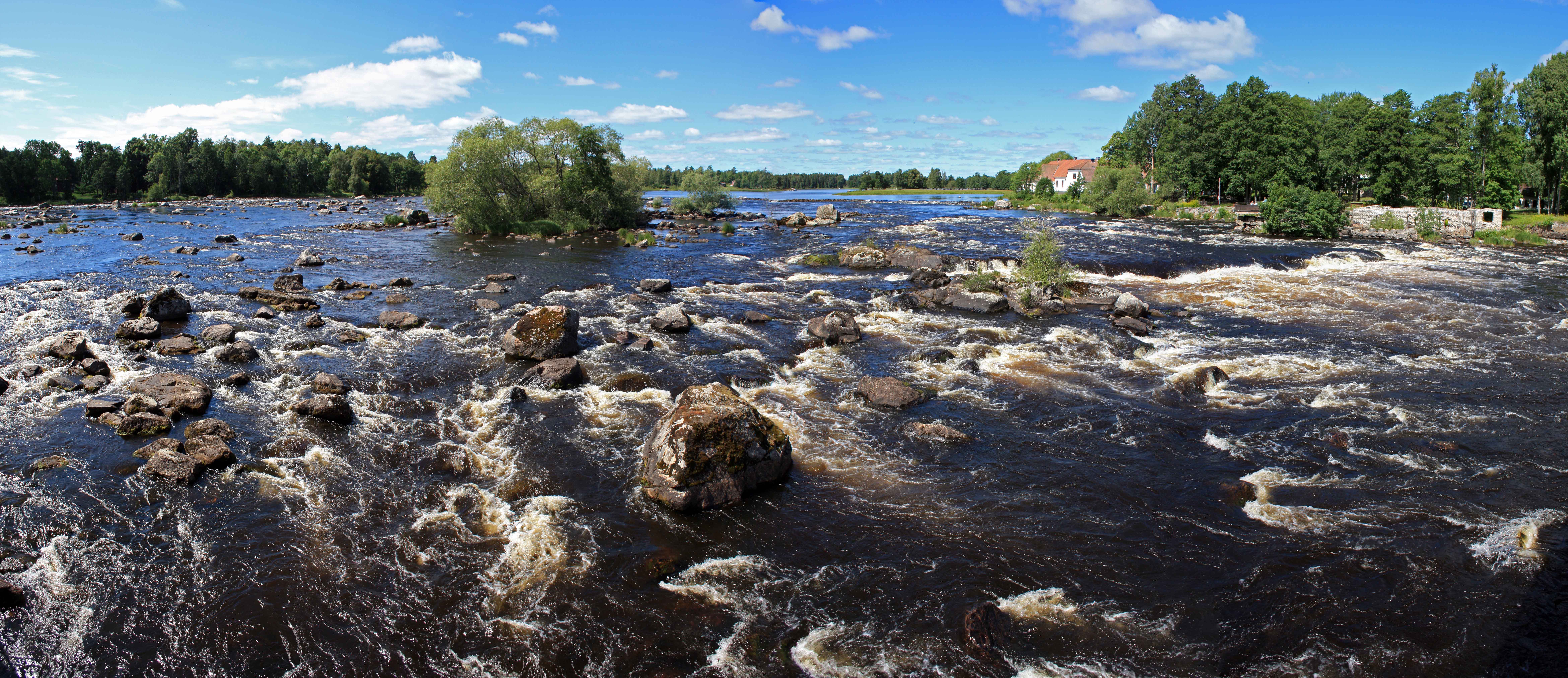 Streams close to Gysinge. In the background Färnebofjärdens visitor centre